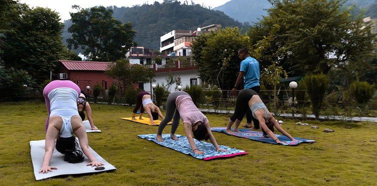 300 hour yoga teacher training in rishikesh, india